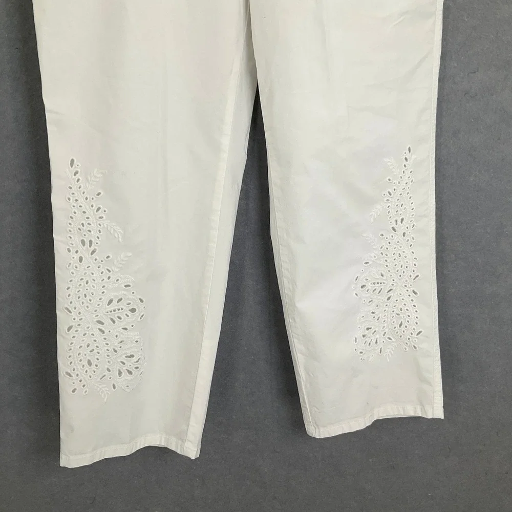 Chicos Women's‎ White Pants Size 2 (US L) Cropped Eyelet Details Vacation Cruise - Picture 5 of 13